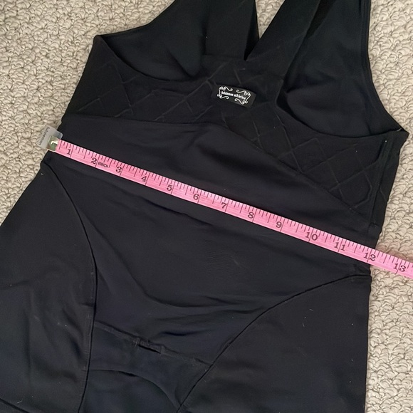Lululemon v neck tank - Picture 8 of 10